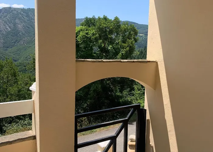 La Reguergue, Vue Sur L'espinouse *